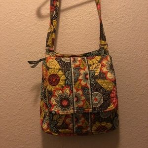 VERA BRADLEY CROSSBODY BAG!